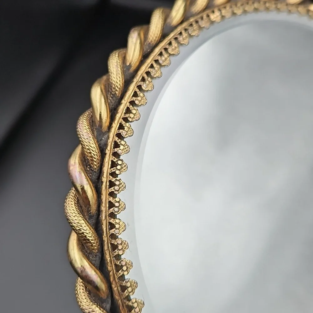 🪞 Vintage Stylebuilt Handheld Vanity Mirror 🪞